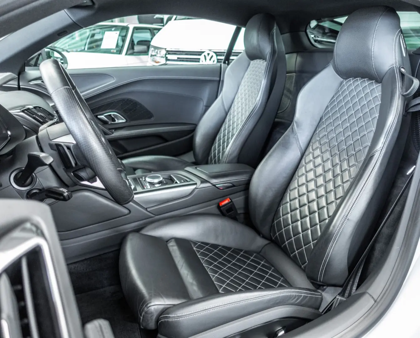 R8 Coupe 5.2FSI RAUTE*B&O*LASER*SUZUKAGRAU*R-Kam