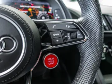 R8 Coupe 5.2FSI RAUTE*B&O*LASER*SUZUKAGRAU*R-Kam