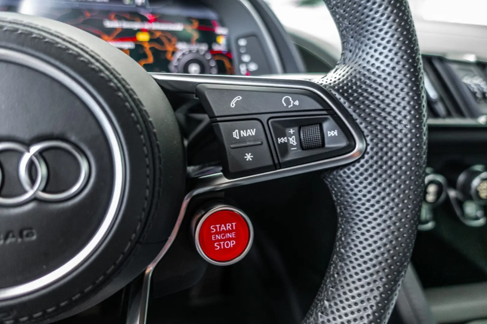R8 Coupe 5.2FSI RAUTE*B&O*LASER*SUZUKAGRAU*R-Kam