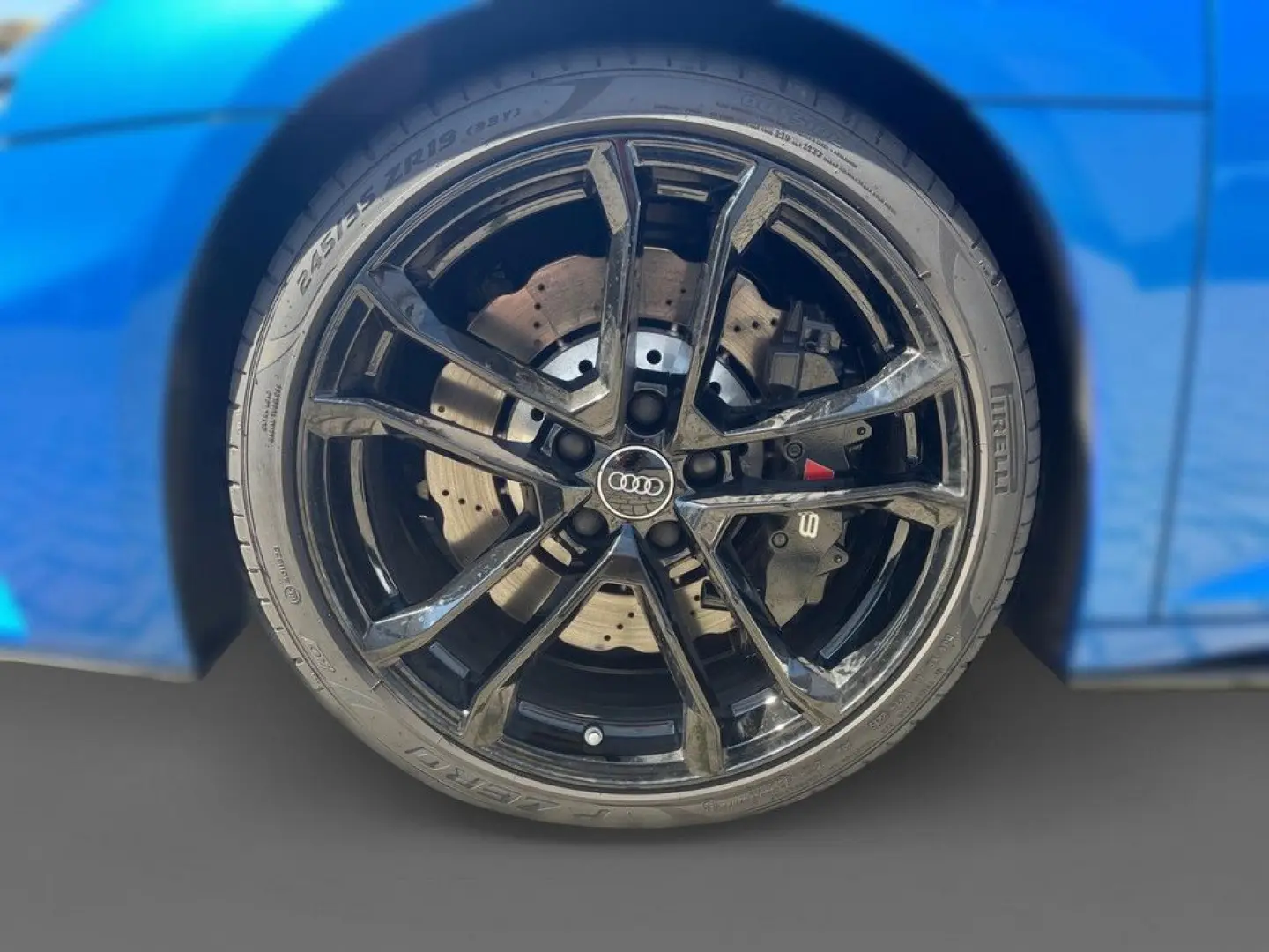 R8 Spyder 5.2 FSI +SportAGA+B&O+Kamera+Alcantara