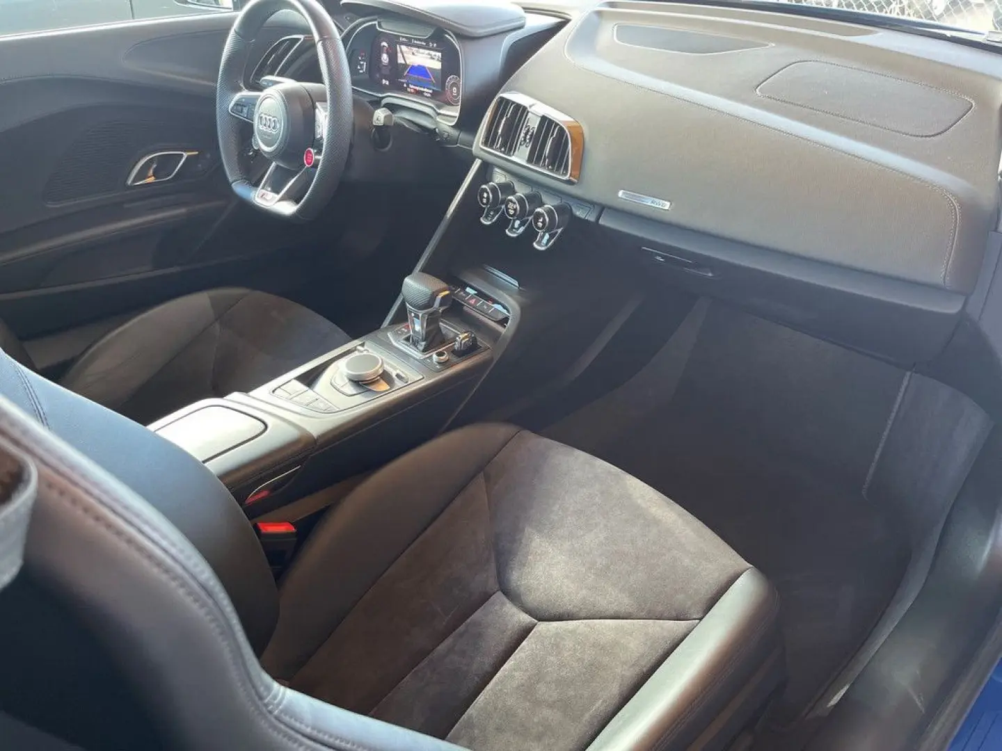 R8 Spyder 5.2 FSI +SportAGA+B&O+Kamera+Alcantara
