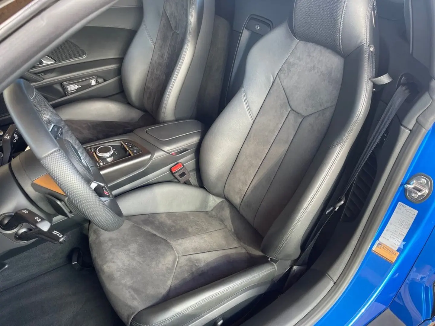 R8 Spyder 5.2 FSI +SportAGA+B&O+Kamera+Alcantara