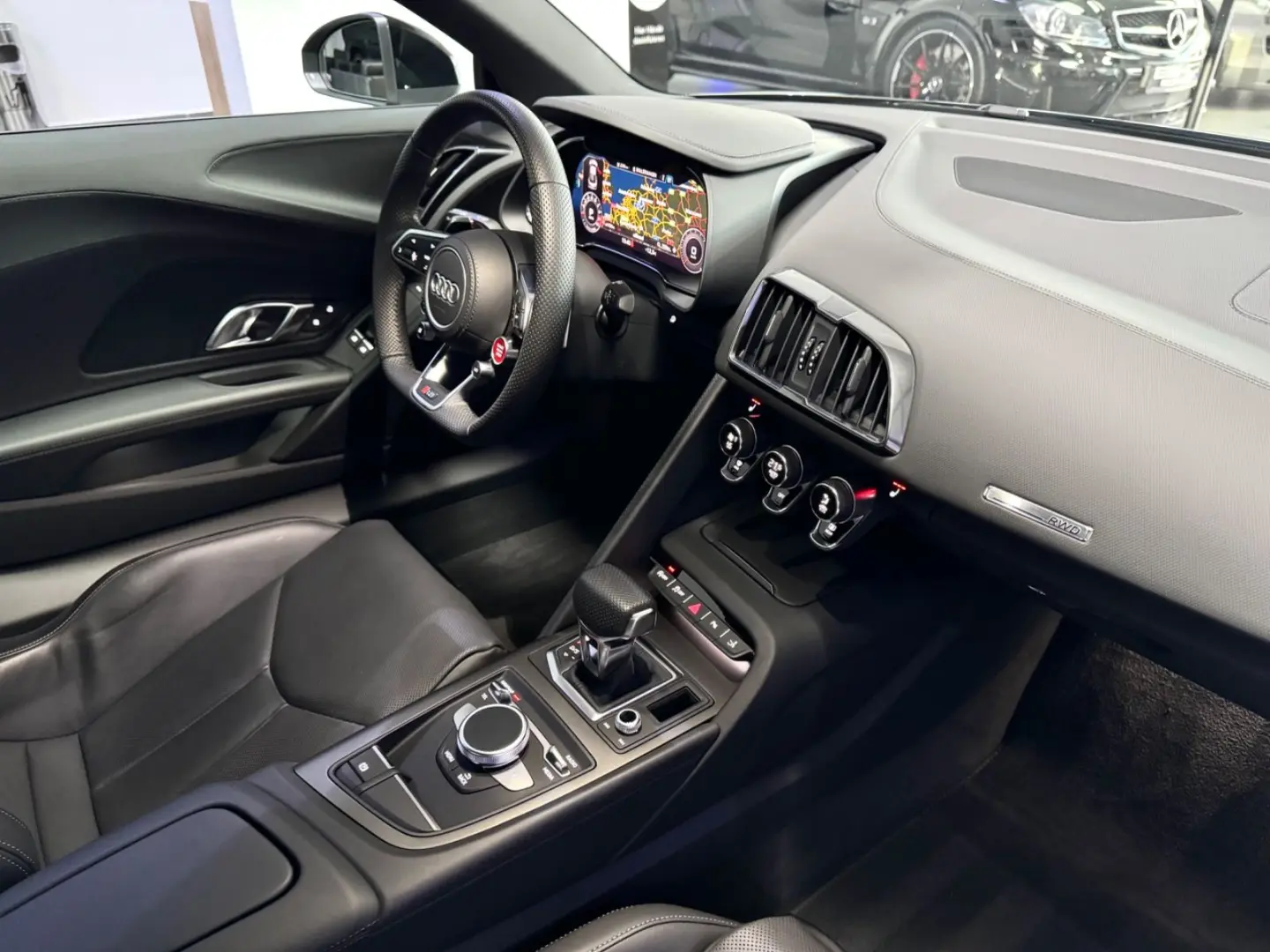 R8 COUPE 5.2 FSI RWD PERFORMANCE SCHALENSITZ 21