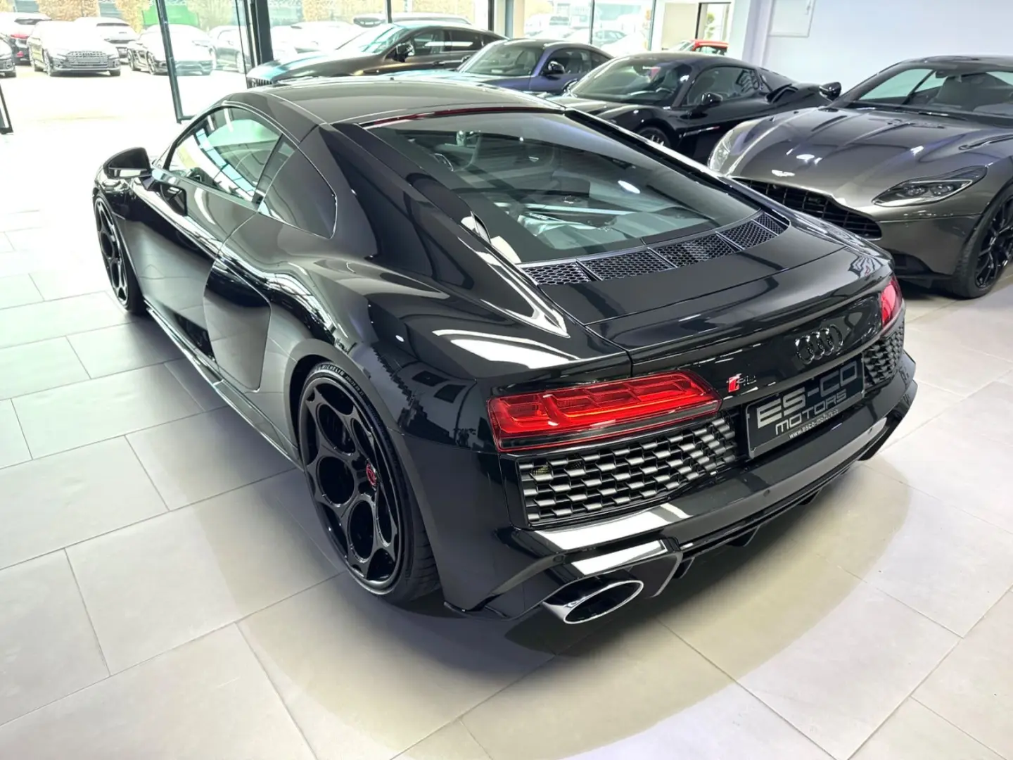 R8 COUPE 5.2 FSI RWD PERFORMANCE SCHALENSITZ 21