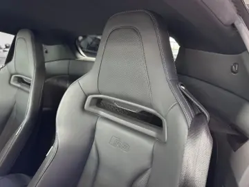 R8 COUPE 5.2 FSI RWD PERFORMANCE SCHALENSITZ 21
