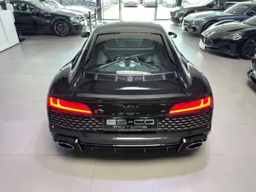 R8 COUPE 5.2 FSI RWD PERFORMANCE SCHALENSITZ 21