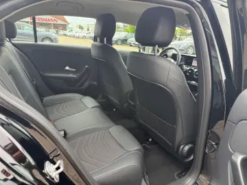 A 200d Entry,Comand,T-Leder,R-Kamera,3,99%