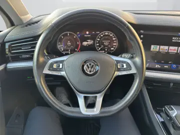 Volkswagen Touareg – 3.0 V6 TDI – 4Motion