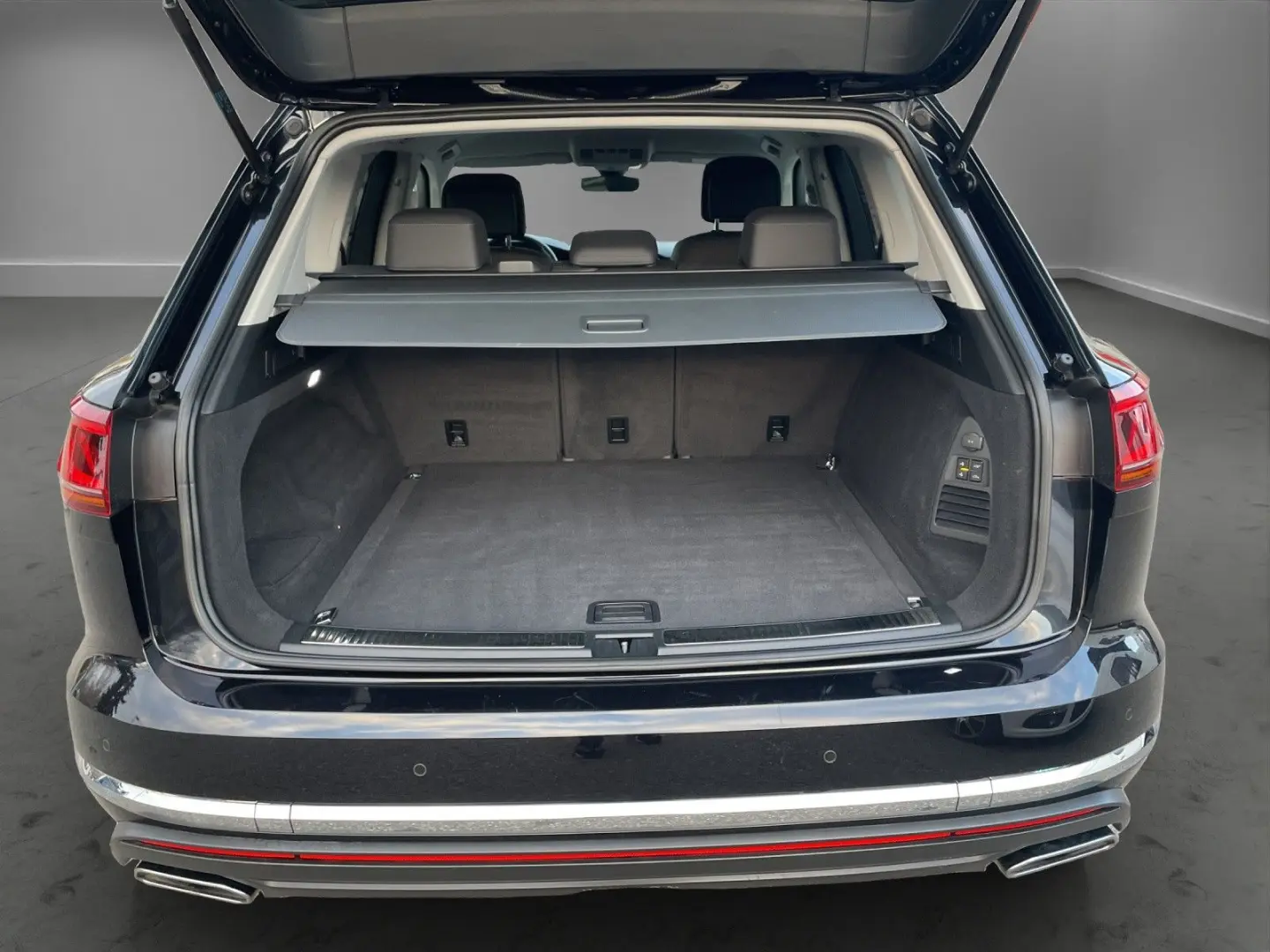 Touareg Elegance 4Motion LED/LUFT/AHK/ACC/LEDER/