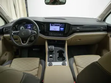 Touareg 3.0 V6 TDI Atmosphere*4M*NAV*PANO*ACC*