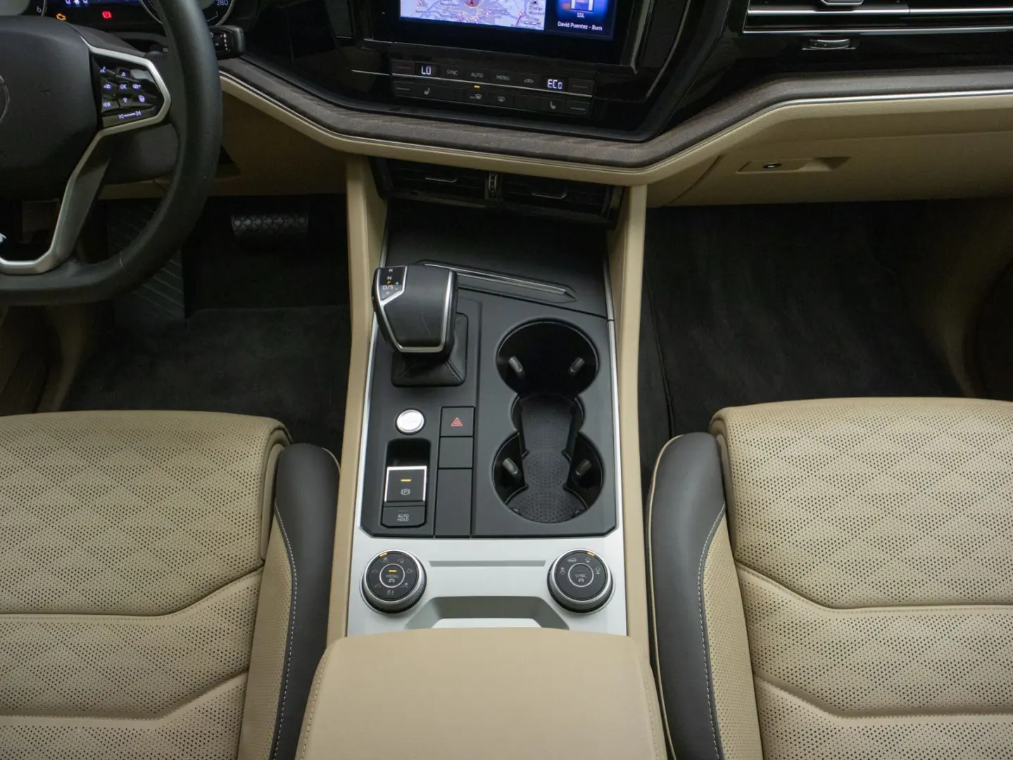 Touareg 3.0 V6 TDI Atmosphere*4M*NAV*PANO*ACC*