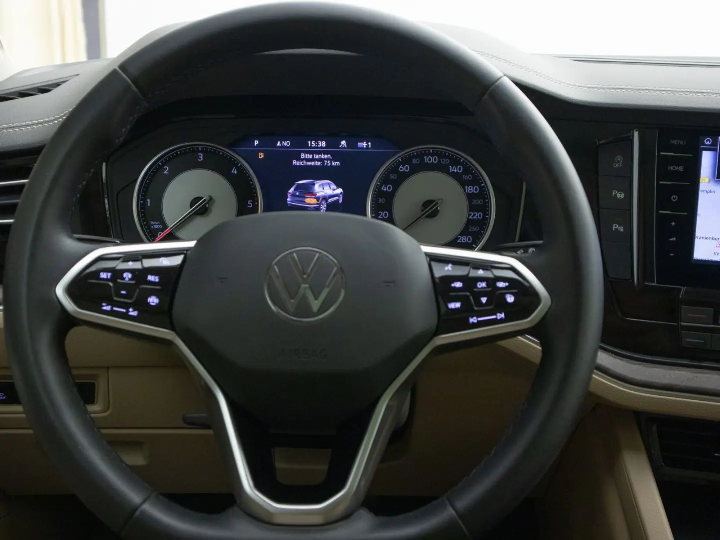 Touareg 3.0 V6 TDI Atmosphere*4M*NAV*PANO*ACC*