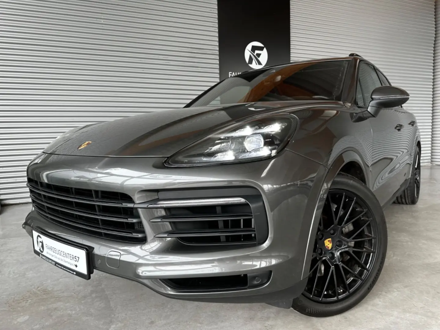 Cayenne S/CHRONO/HUD/APPLE CARPLAY/PDLS+
