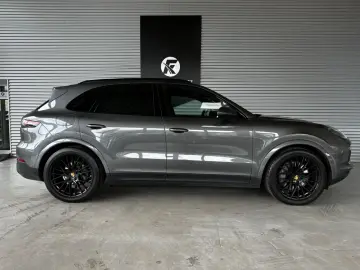 Cayenne S/CHRONO/HUD/APPLE CARPLAY/PDLS+