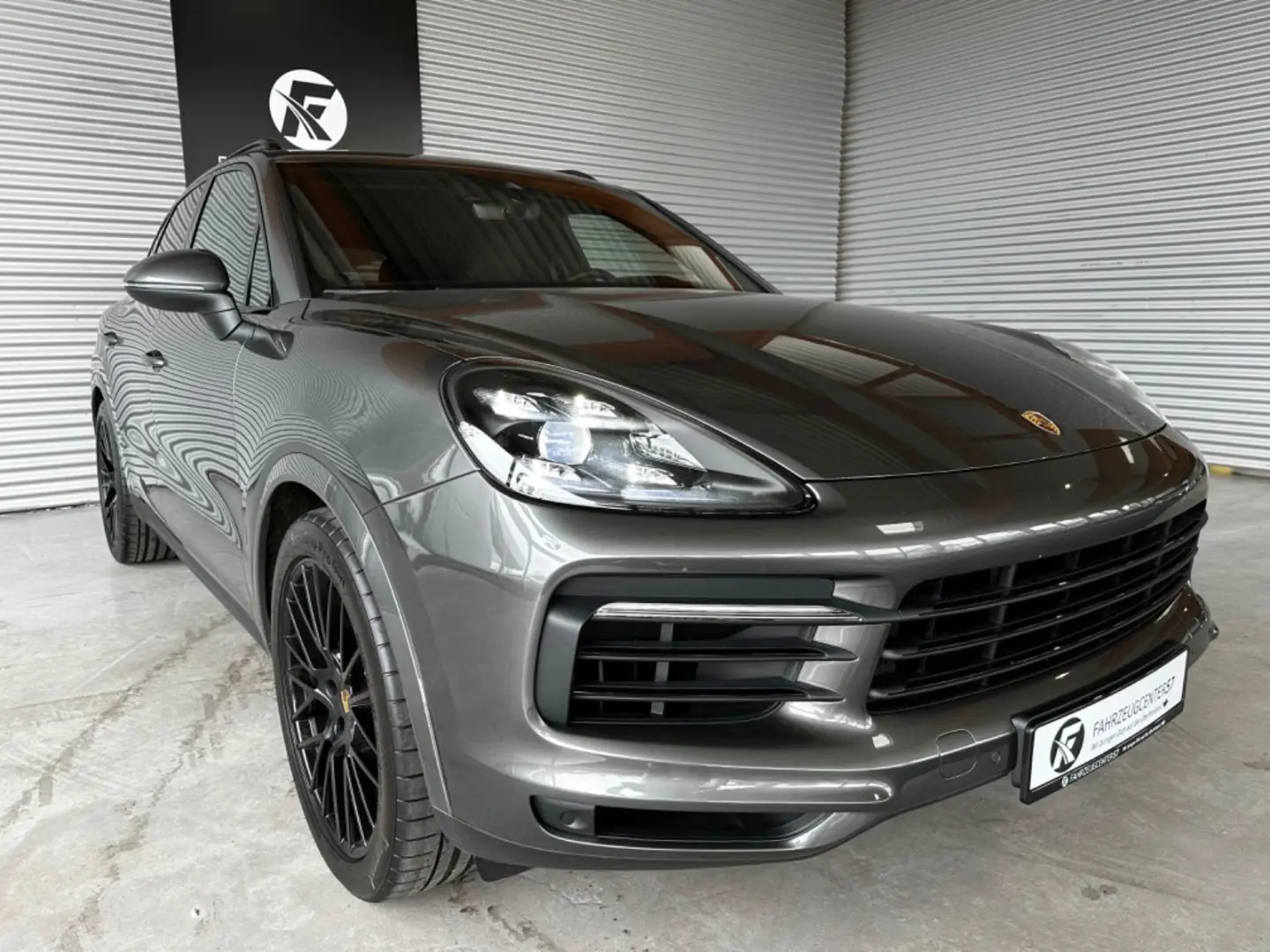 Cayenne S/CHRONO/HUD/APPLE CARPLAY/PDLS+