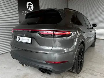 Cayenne S/CHRONO/HUD/APPLE CARPLAY/PDLS+