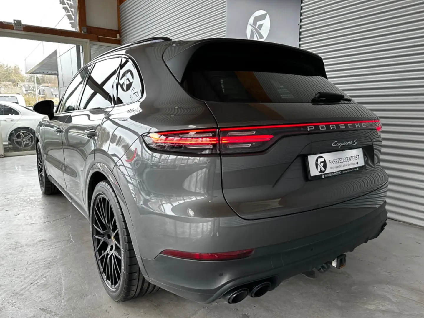 Cayenne S/CHRONO/HUD/APPLE CARPLAY/PDLS+