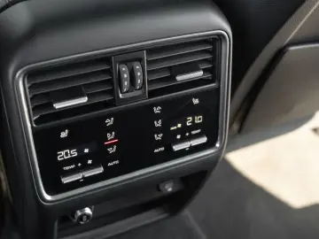 Cayenne Coupe/Sport Chrono/360/Bose/PDLS+/