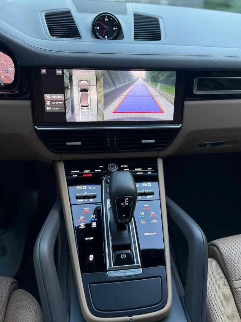 Cayenne V6 3.0L/CARPLAY/HUD/BOSE/ACC/MATRIX-LED