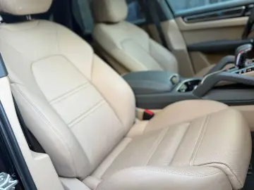Cayenne V6 3.0L/CARPLAY/HUD/BOSE/ACC/MATRIX-LED