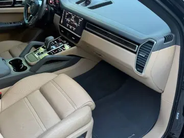 Cayenne V6 3.0L/CARPLAY/HUD/BOSE/ACC/MATRIX-LED