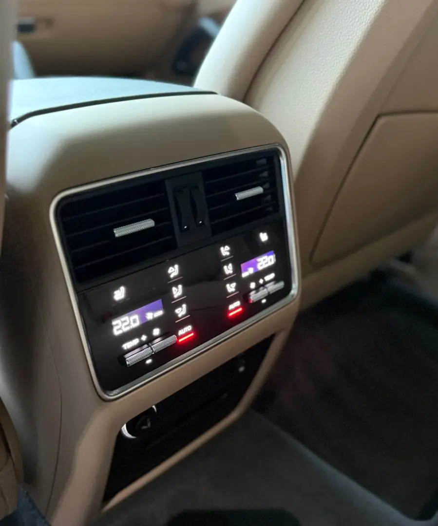 Cayenne V6 3.0L/CARPLAY/HUD/BOSE/ACC/MATRIX-LED