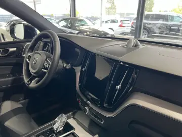 XC60 T8 Polestar Engineered Recharge AWD B&W AHK