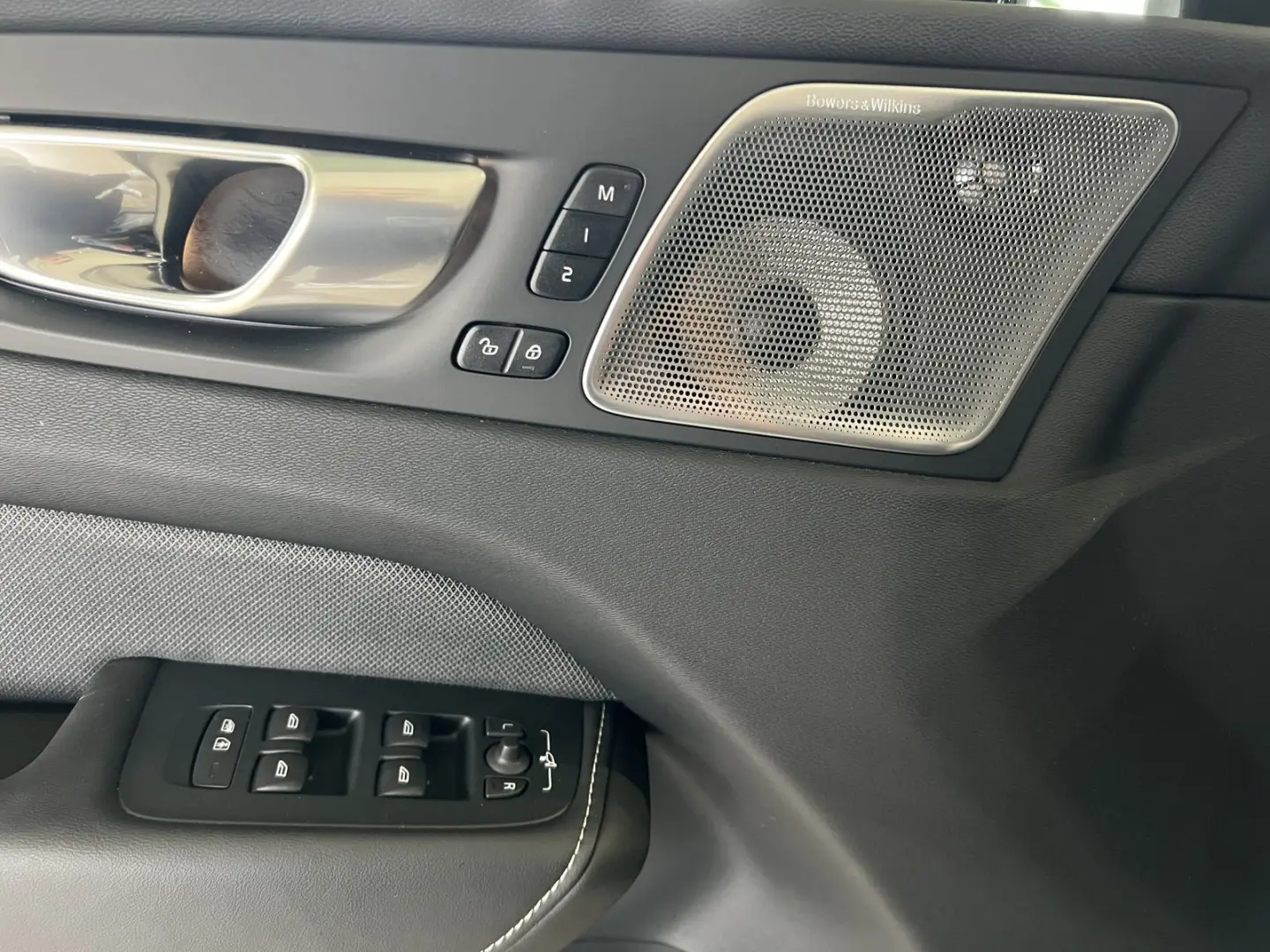 XC60 T8 Polestar Engineered Recharge AWD B&W AHK