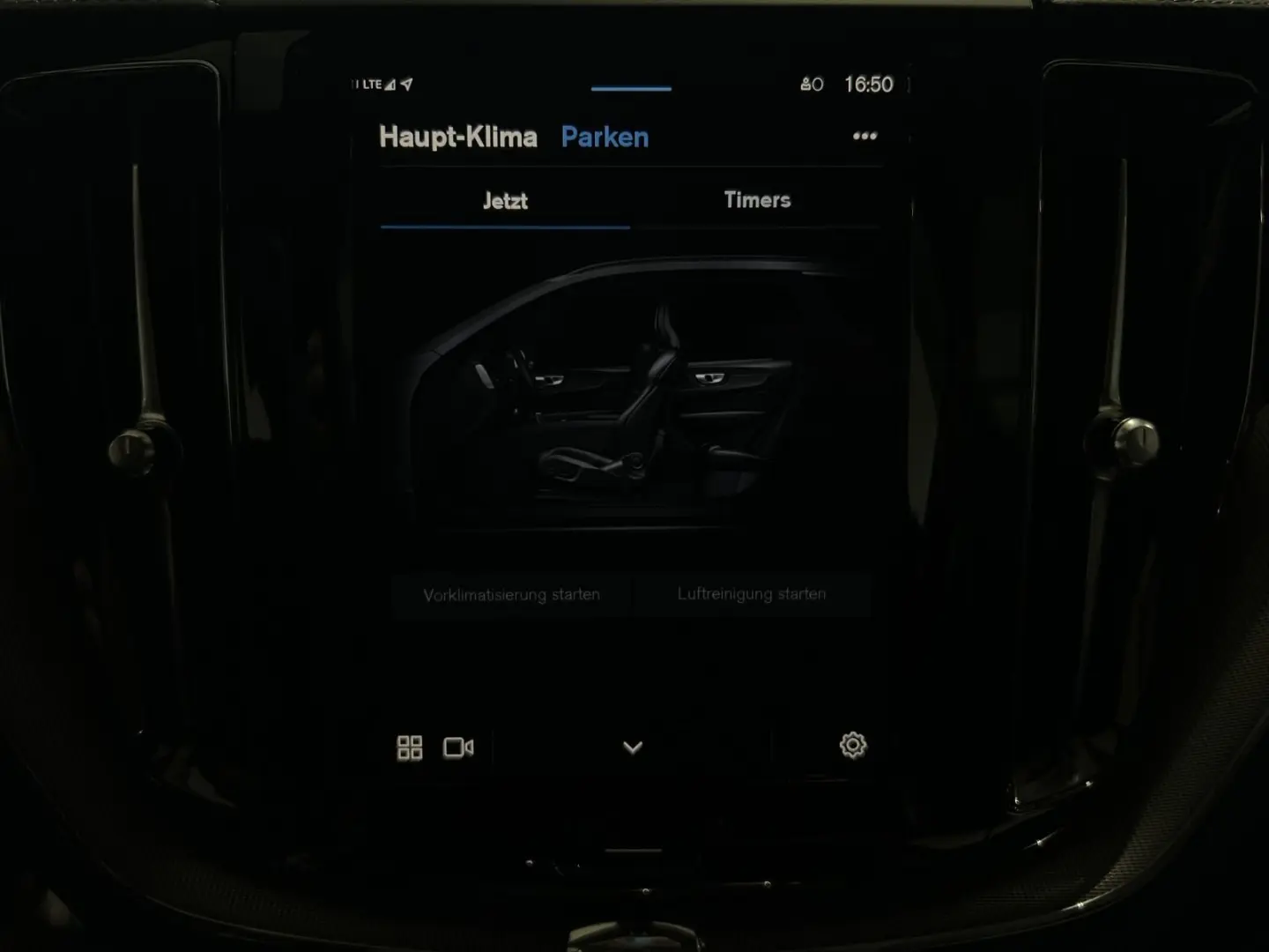 XC60 T8 Polestar Engineered Recharge AWD B&W AHK