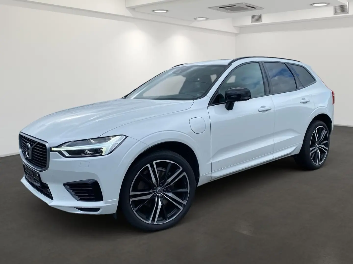 XC60 T8 R Design Plug-In AWD AHK IntelliSafe Pro