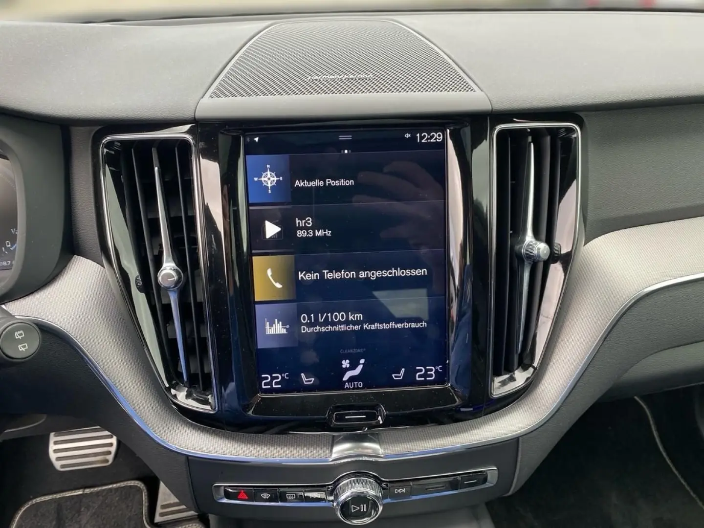 XC60 T8 R Design Plug-In AWD AHK IntelliSafe Pro