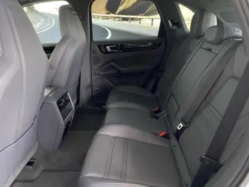Cayenne 3.0 E-Hybrid Platinum Edition PANO+BOSE+