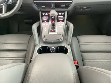 Cayenne 3.0 E-Hybrid Platinum Edition PANO+BOSE+