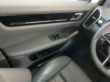 Cayenne 3.0 E-Hybrid Platinum Edition PANO+BOSE+