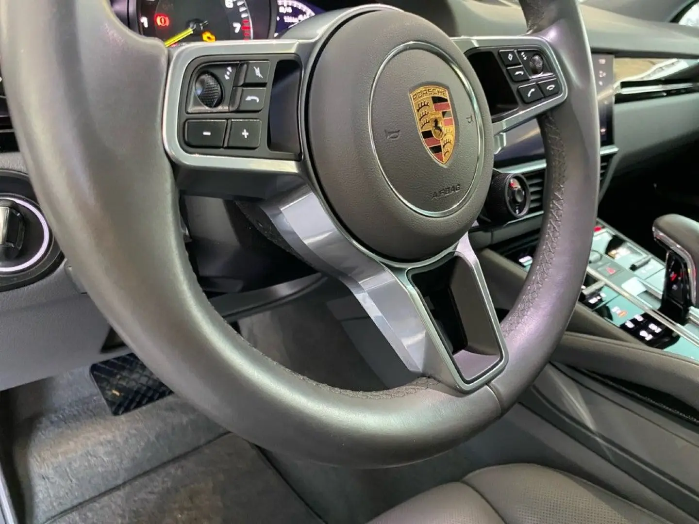 Cayenne 3.0 E-Hybrid Platinum Edition PANO+BOSE+