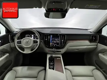 XC60 B5 PRO LUFT+KEYLESS+KAMERA+STANDHEIZUNG+LED