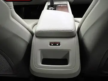 XC60 B5 PRO LUFT+KEYLESS+KAMERA+STANDHEIZUNG+LED