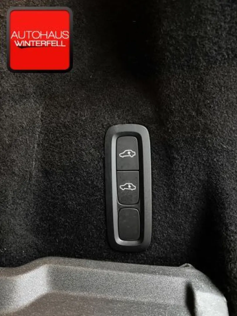 XC60 B5 PRO LUFT+KEYLESS+KAMERA+STANDHEIZUNG+LED