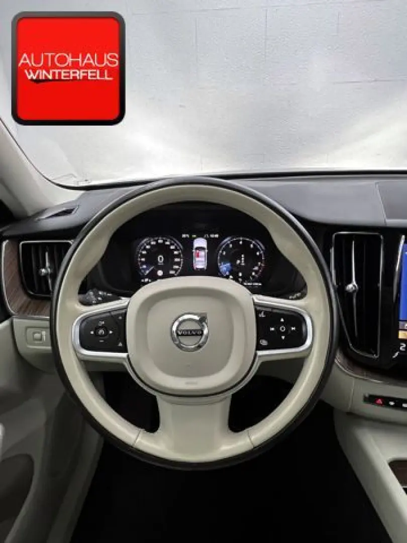 XC60 B5 PRO LUFT+KEYLESS+KAMERA+STANDHEIZUNG+LED