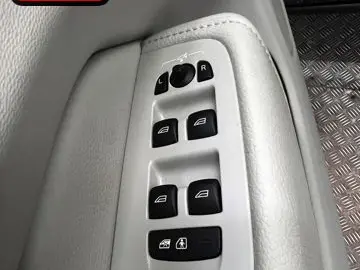 XC60 B5 PRO LUFT+KEYLESS+KAMERA+STANDHEIZUNG+LED