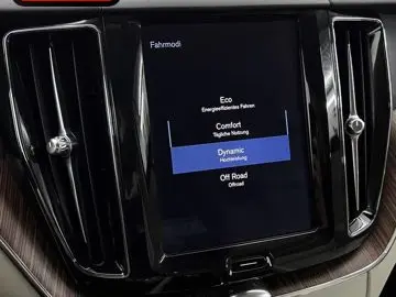XC60 B5 PRO LUFT+KEYLESS+KAMERA+STANDHEIZUNG+LED