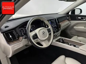 XC60 B5 PRO LUFT+KEYLESS+KAMERA+STANDHEIZUNG+LED