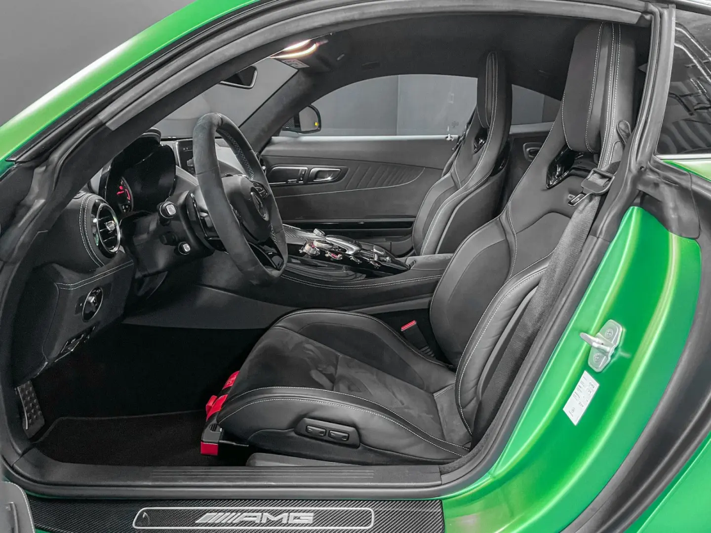 AMG GT R PERFECT CONDITION /NO FAP 1 HAND / KERA