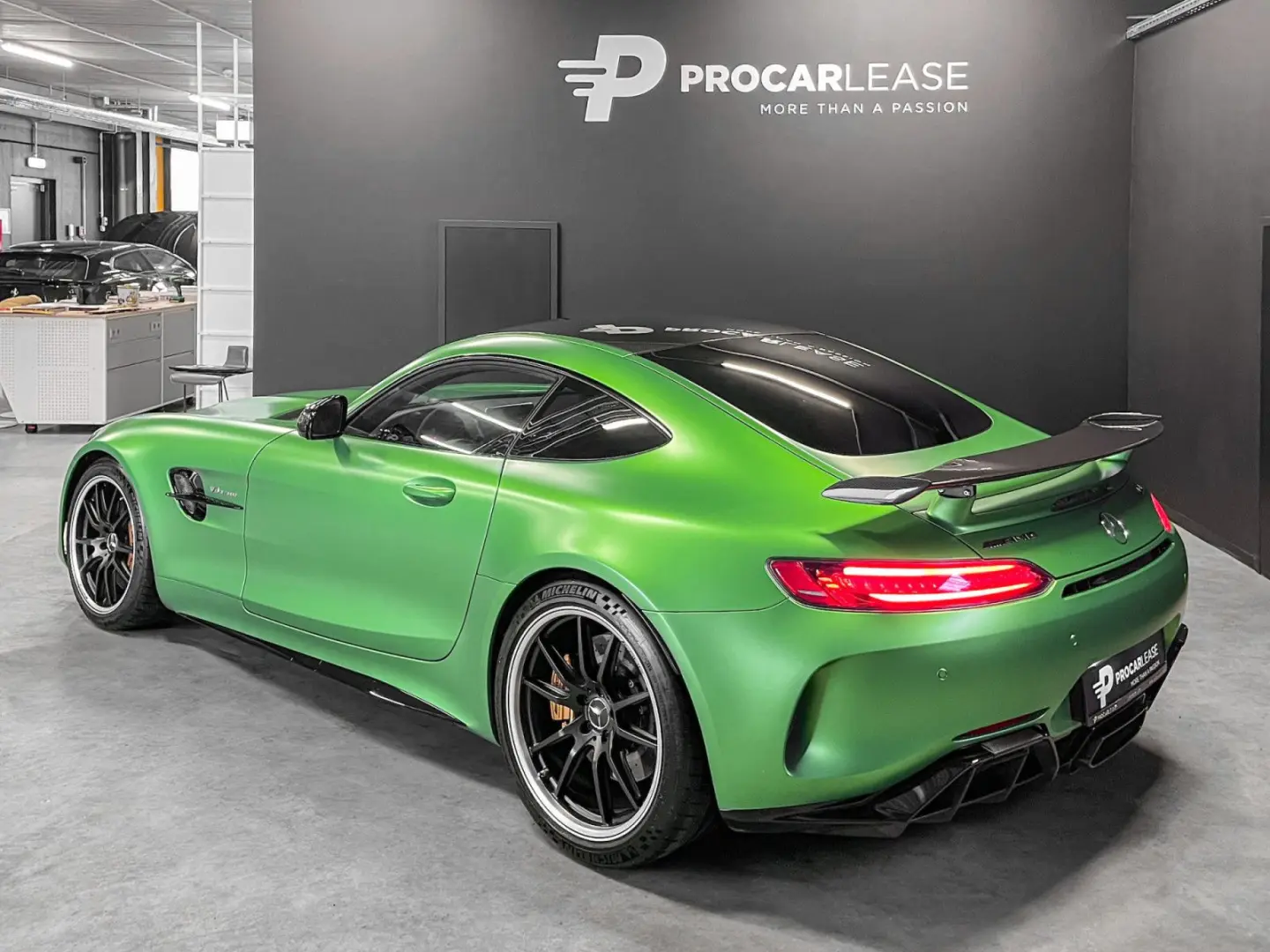 AMG GT R PERFECT CONDITION /NO FAP 1 HAND / KERA