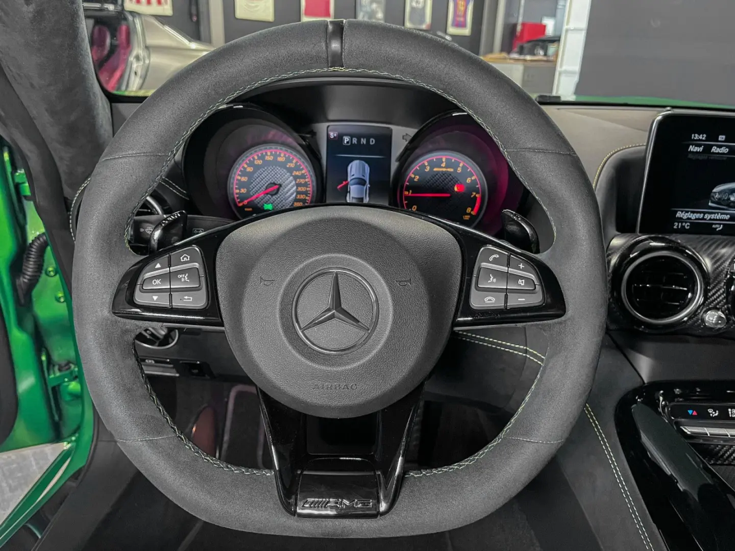 AMG GT R PERFECT CONDITION /NO FAP 1 HAND / KERA
