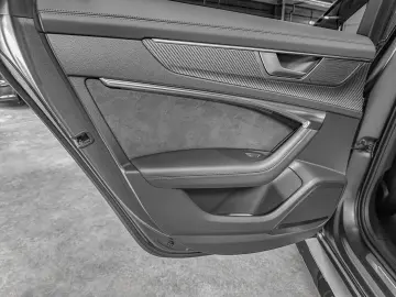 RS6 RS6 Avant PERFORMANCE 4.0 TFSI quattro/22/PA