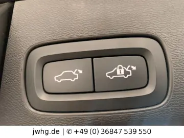 XC60 RDesign Expr.*AHK*LED*Kam*Schiebed.*