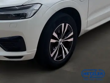 XC60 R Design Expression Recharge Plug-In Hybrid