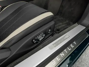 Continental GT Speed V8 Hybrid