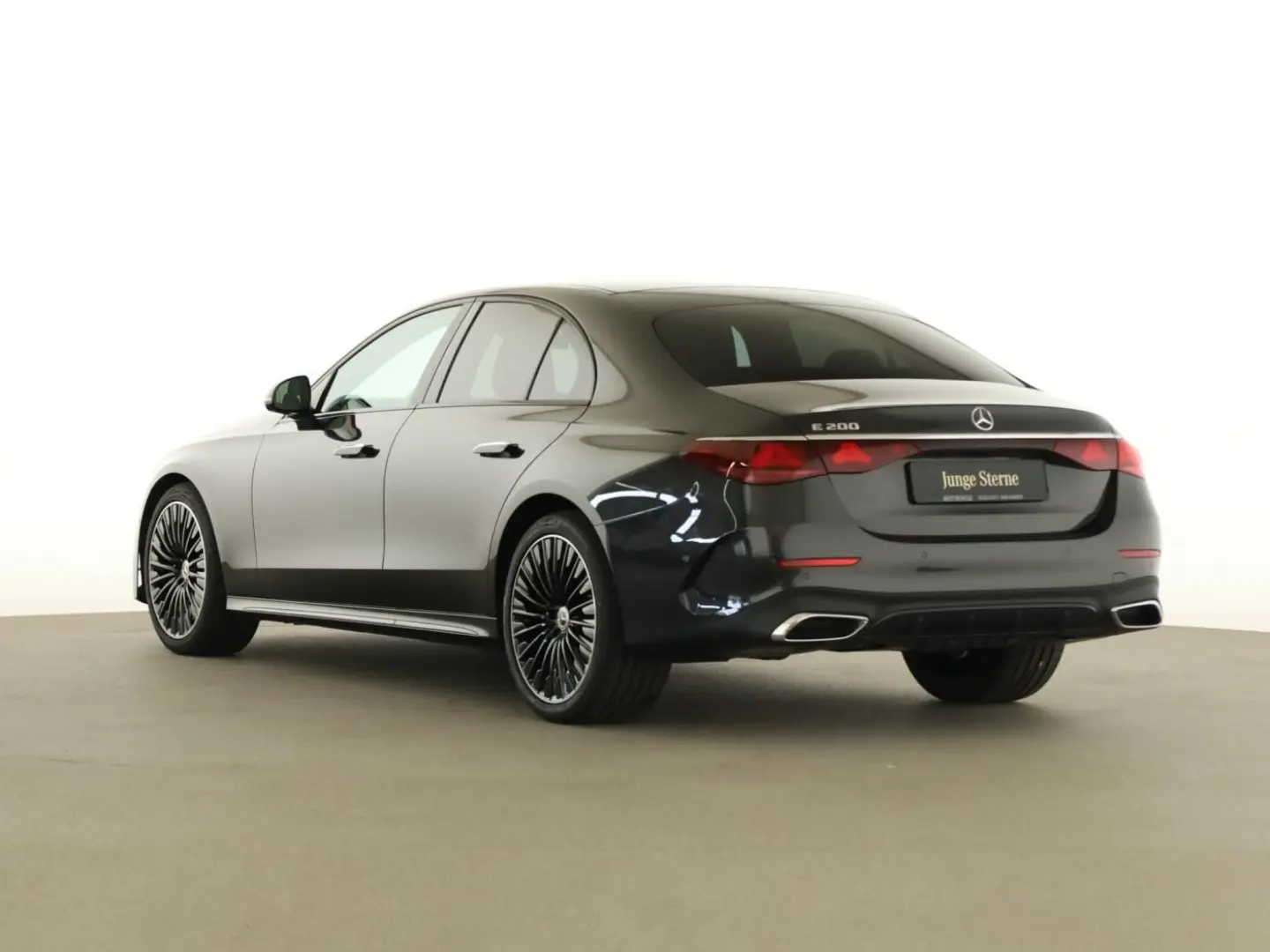 E 200 AMG ADV PLUS+NIGHT+PANO+360°+KEYLESS+WIDE+